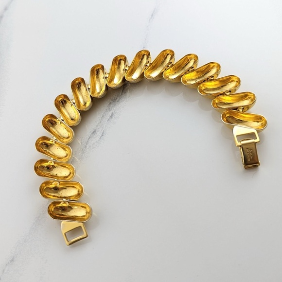 Vintage 1980s Costume Jewelry Gold Tone Link Snake Bracelet - Picture 12 of 13